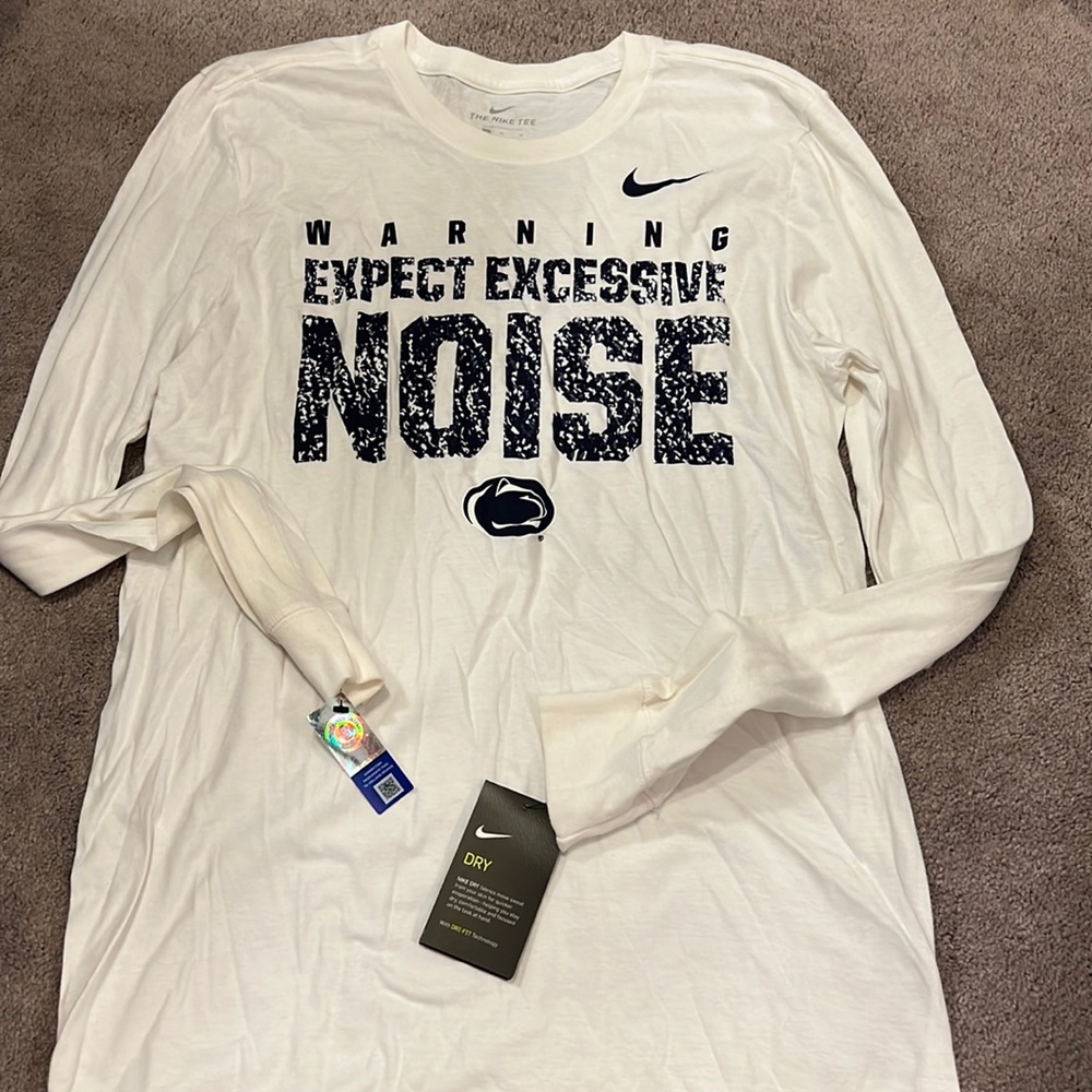 NWT!! NIKE PENN STATE Long Sleeve Shirt
